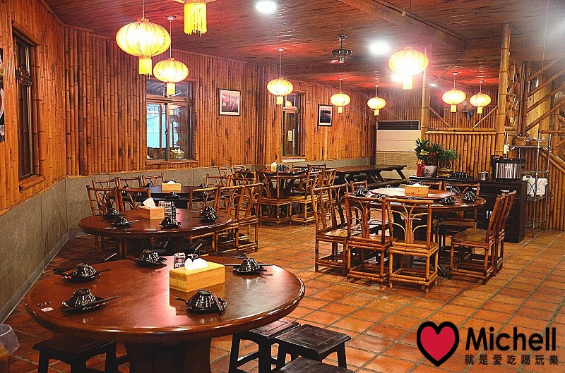 桃園市【活跳跳活蝦餐廳】