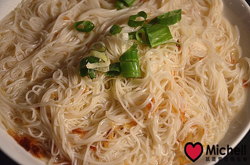 桃園市【活跳跳活蝦餐廳】