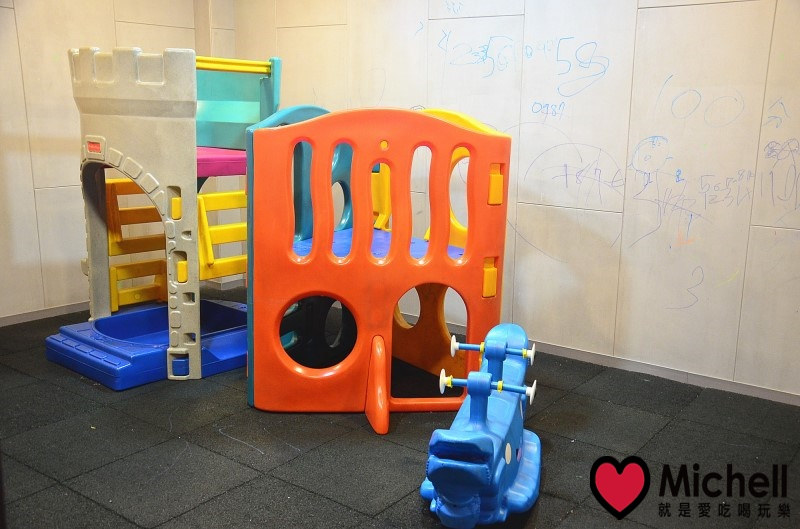 桃園市【活跳跳活蝦餐廳】