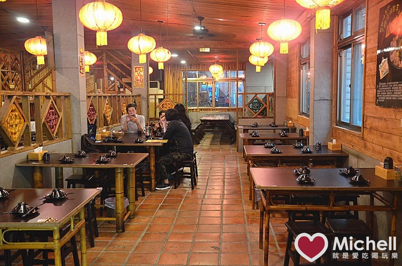 桃園市【活跳跳活蝦餐廳】