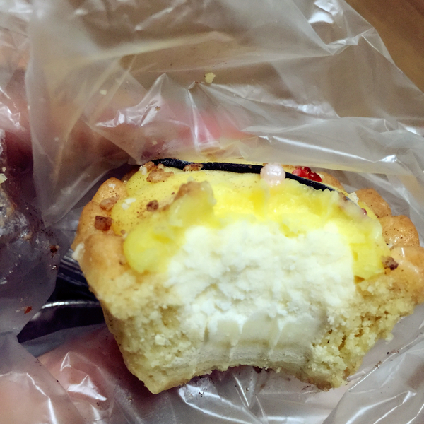 DolceVita多茄米拉創意甜點：[宅配]多茄米拉 -米拉繽紛塔->美味的療癒系宅配甜點 ，還有精緻的母親節蛋糕喔!