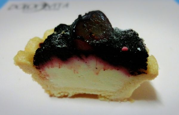 DolceVita多茄米拉創意甜點：【宅配甜點】DolceVita多茄米拉創意甜點 / 母親節蛋糕/米拉繽紛塔9入繽紛禮盒