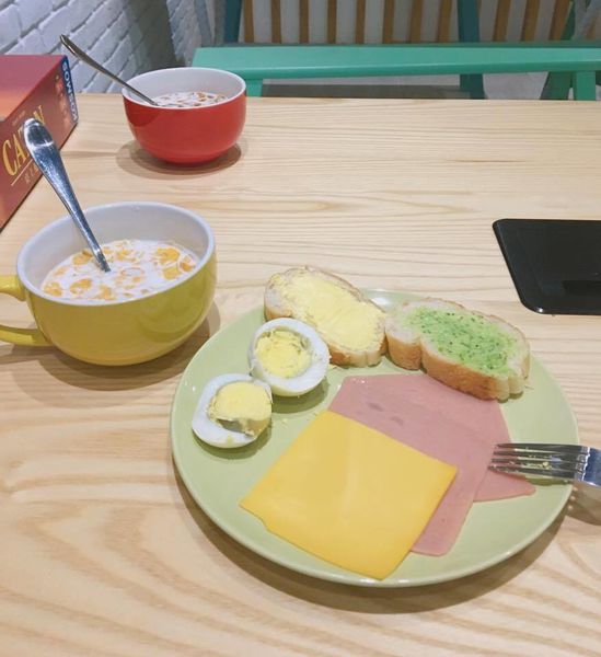 18337051_1782726718410875_1251655691_n