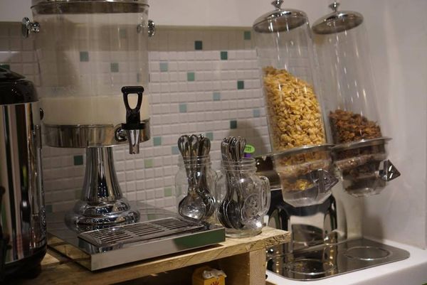 18337125_1782485118435035_608289174_n