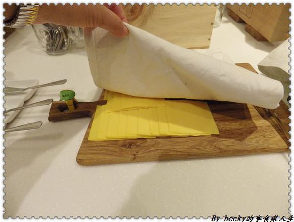 東旅背包客：<宜蘭輕旅行|住宿>礁溪車站/平價溫泉住宿/東旅背包客/青年旅館/礁溪轉運站/東旅 East Hostel