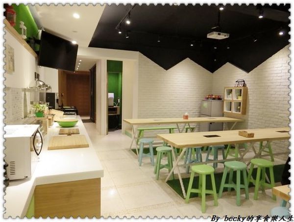 東旅背包客：<宜蘭輕旅行|住宿>礁溪車站/平價溫泉住宿/東旅背包客/青年旅館/礁溪轉運站/東旅 East Hostel