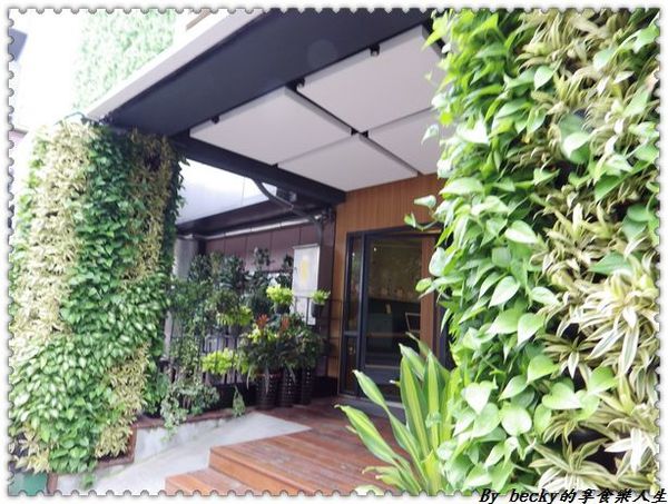 東旅背包客：<宜蘭輕旅行|住宿>礁溪車站/平價溫泉住宿/東旅背包客/青年旅館/礁溪轉運站/東旅 East Hostel