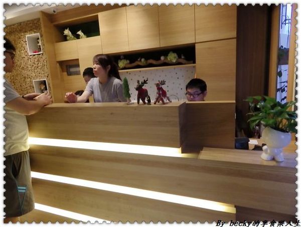 東旅背包客：<宜蘭輕旅行|住宿>礁溪車站/平價溫泉住宿/東旅背包客/青年旅館/礁溪轉運站/東旅 East Hostel