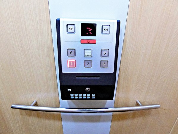 cm20170506___169ddedf2923cbbaa82138e51b1