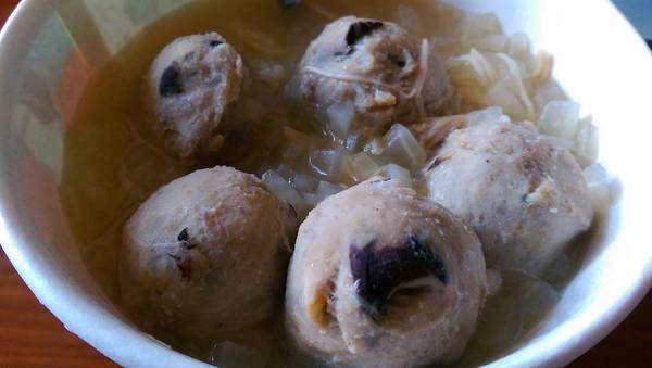 嘉楠食品跳伯丸子：[宅配美食]嘉楠食品跳伯丸子-墨汁墨魚魚丸、墨魚八爪魚丸、香菇貢丸，料多好美味!