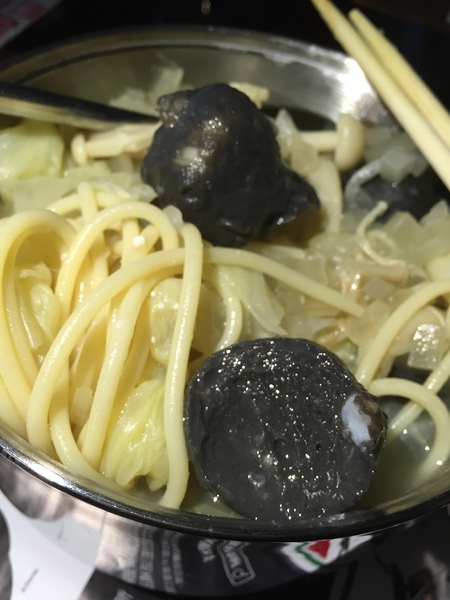 嘉楠食品跳伯丸子：[宅配美食]嘉楠食品跳伯丸子-墨汁墨魚魚丸、墨魚八爪魚丸、香菇貢丸，料多好美味!