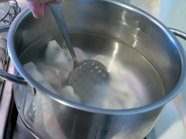 惡魔撒蛋：惡魔撒蛋。不必沾醬就好好吃的宅配水餃/ 多種口味/ 團購美食團