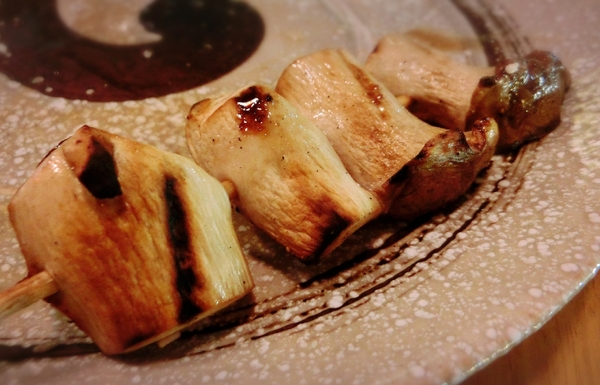 大樂串燒：【新北@中和】南勢角捷運站周邊美食 大樂串燒 / 中和居酒屋 / 捷運南勢角 / 寵物友善餐廳