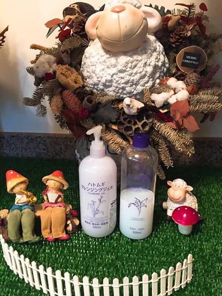 【宅配朵拉美妝小舖】薏仁保濕玻尿酸卸妝凝膠，保濕玻尿酸 / 植物萃取,含植物洗淨成分，天然植物皂基、無酒精、弱酸性，卸妝也能Q彈保濕(卸妝凝膠)：【宅配・朵拉美妝小舖】薏仁保濕玻尿酸卸妝凝膠，保濕玻尿酸 / 植物萃取,含植物洗淨成分，天然植物皂基、無酒精、弱酸性，卸妝也能Q彈保濕