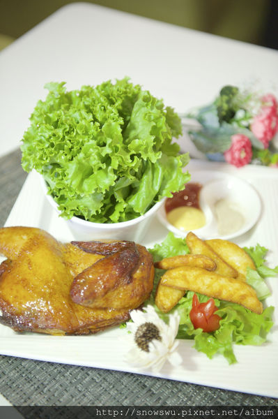 Oyami cafe(板橋店)：Oyami 板橋新埔店