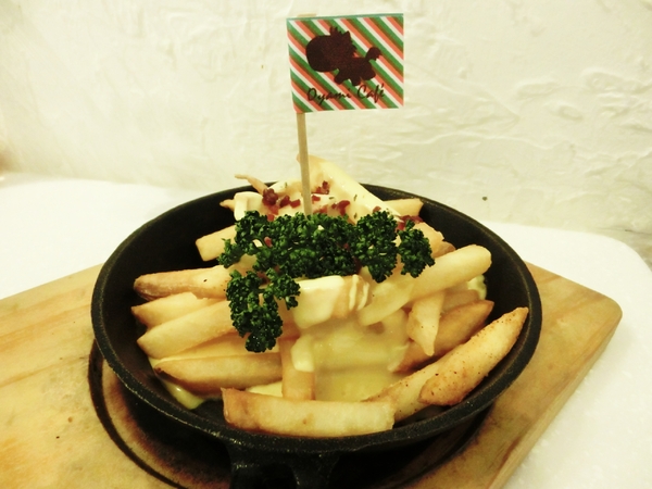 Oyami cafe(板橋店)： 【新北@板橋】 Oyami cafe 板橋美食 / 下午茶 / 義大利麵  / 鬆餅/ WIFI