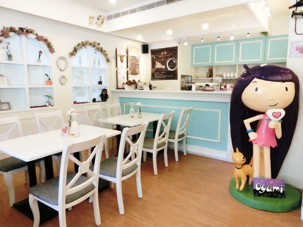 Oyami cafe(板橋店)： 【新北@板橋】 Oyami cafe 板橋美食 / 下午茶 / 義大利麵  / 鬆餅/ WIFI