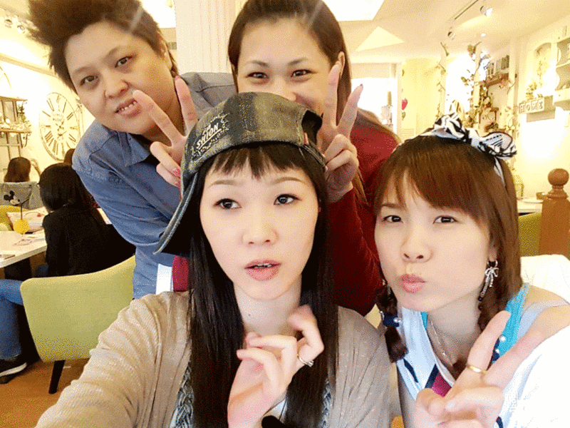 【板橋新埔下午茶】Oyami cafe 義式下午茶　新埔捷運三號出口 值得回味的平價美食 慶生 聚餐最佳選擇-ANIMATION.gif - 【板橋新埔下午茶】Oyami cafe 義式下午茶 姊妹聚餐優選 夢幻法式童話時尚鄉村風 ~ 鬆餅、