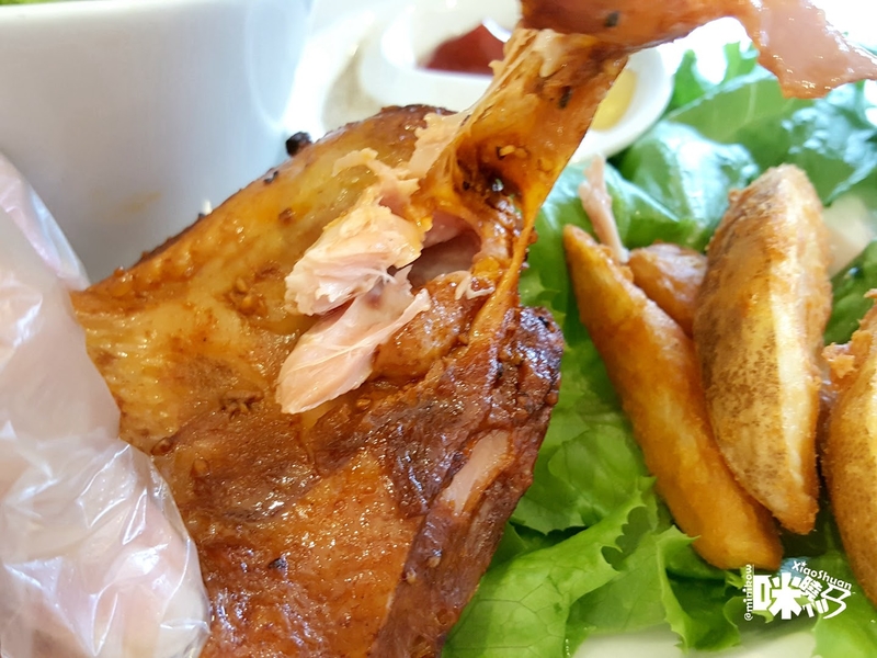 【板橋新埔下午茶】Oyami cafe 義式下午茶 迷迭炭烤奶油半雞套餐.jpg - 【板橋新埔下午茶】Oyami cafe 義式下午茶 姊妹聚餐優選 夢幻法式童話時尚鄉村風 ~ 鬆餅、