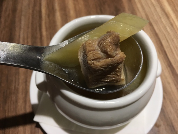 蒸豐吃處(板橋店)：【新北@板橋】捷運板橋府中站 / 蒸豐吃處 港式飲茶29元起 / CP值超高平價餐廳/免服務費免茶資/ 有WIFI