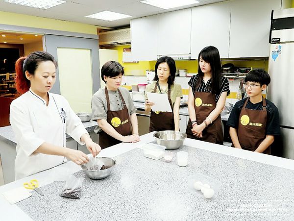 1501425469-2998804149_n.jpg?v=1501425471