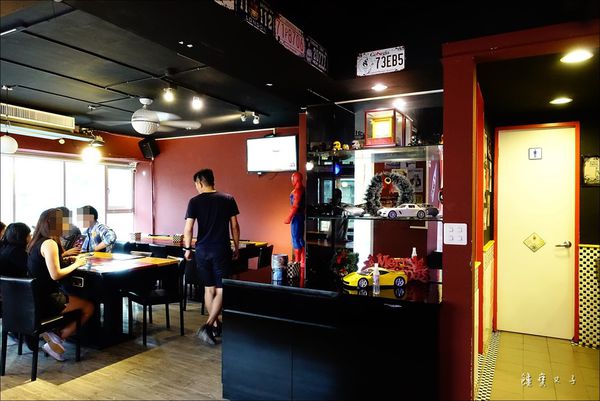 1497602747-625150088_n.jpg?v=1497602787