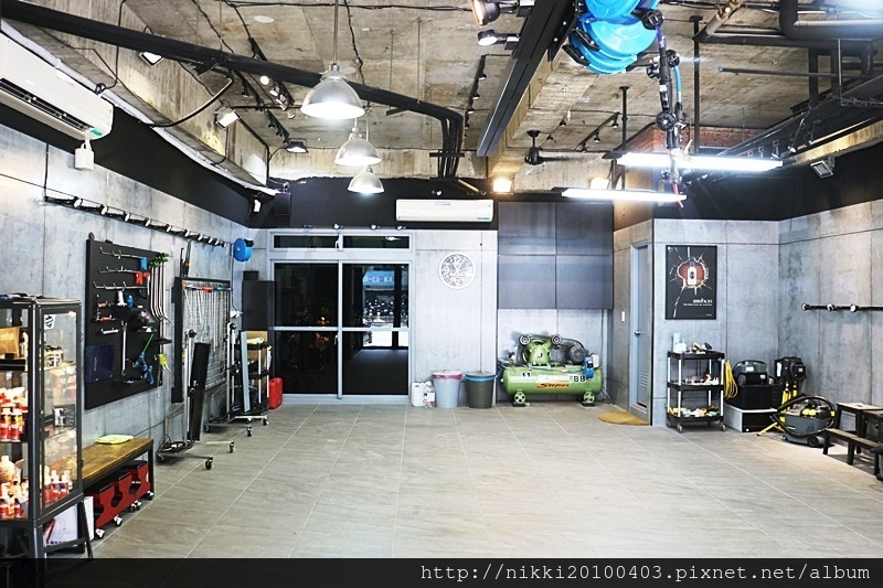 1499345892-2545235392.jpg?v=1499346047