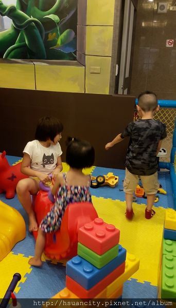 1499083229-3279682235_n.jpg?v=1499083238