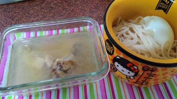 鴻展食品生技股份有限公司：鮮盒子-軒閣食品