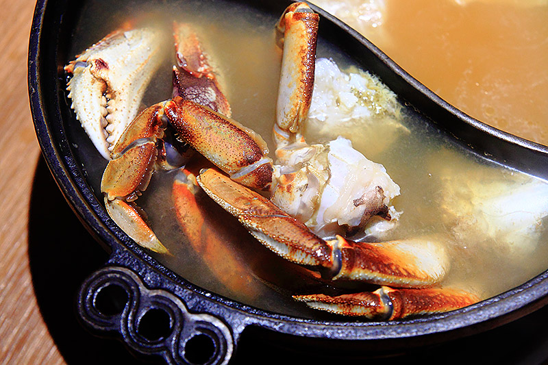 IMG_7045-cut-Sea-food-hot-pot.jpg