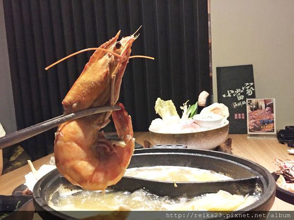 1499431658-62222918_n.jpg?v=1499431710