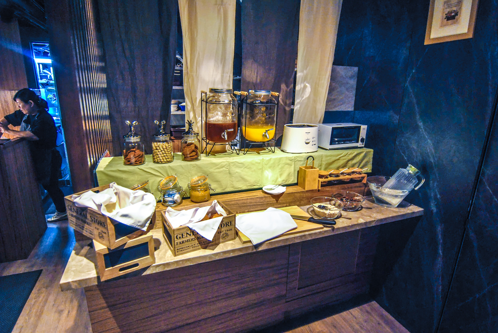 1503234464-3768332516_l.jpg?v=1503235835