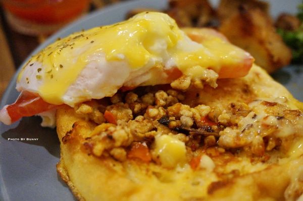 1503769251-22861637_n.jpg?v=1503769252