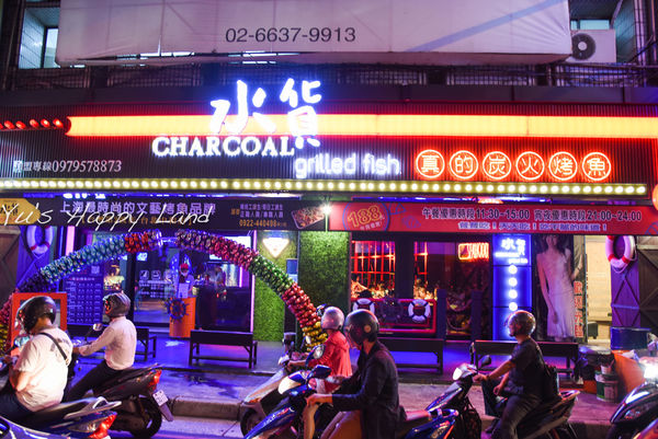 1503725752-1300652882_n.jpg?v=1503726227