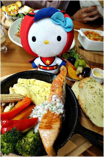 1504269131-2080223933_n.jpg?v=1504269237