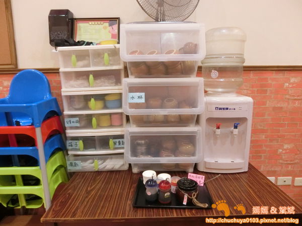 1505190911-653978058_n.jpg?v=1505191148