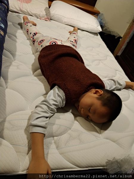 1514050023-222543240_n.jpg?v=1514050032