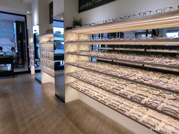 1515245067-809529344_n.jpg?v=1515245070