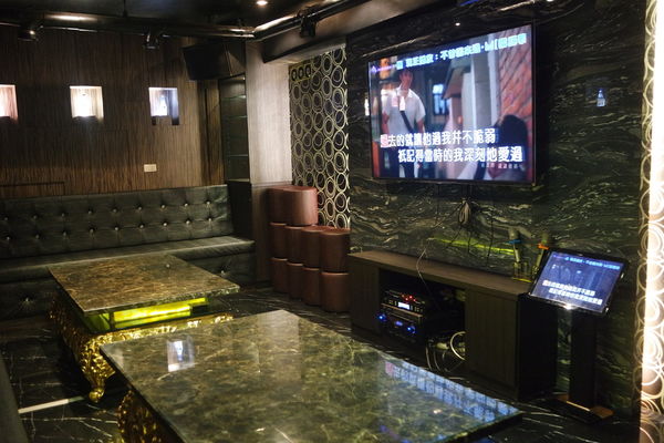 1515461976-3756875874_n.jpg?v=1515463428