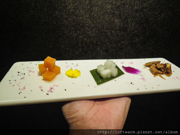 1513823103-2886757811_n.jpg?v=1513823116