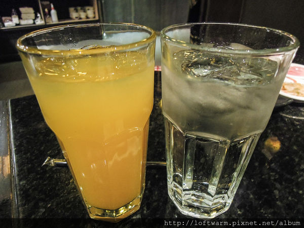 1513823397-814664596_n.jpg?v=1513823412