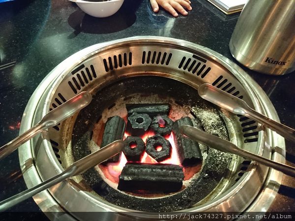 1514302259-2348533395_n.jpg?v=1514906859