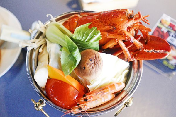 1515053635-2179995947_n.jpg?v=1515054117