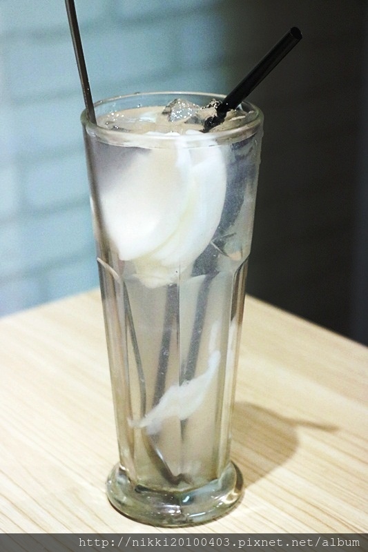 1514983198-412132473.jpg?v=1514983203