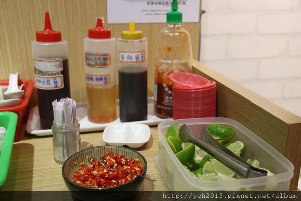 1515512432-3929425196_n.jpg?v=1515512873