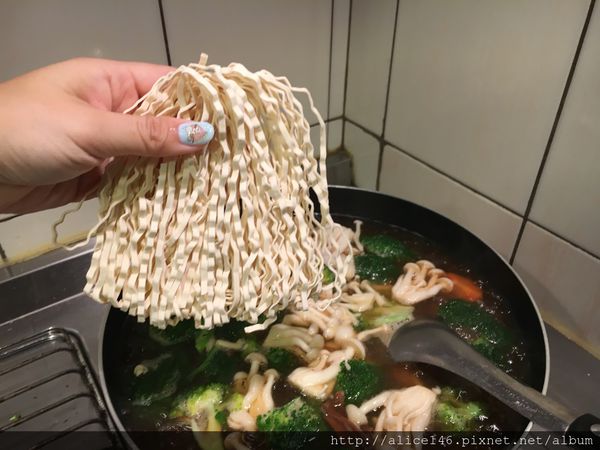 1518183104-311429896_n.jpg?v=1518183728