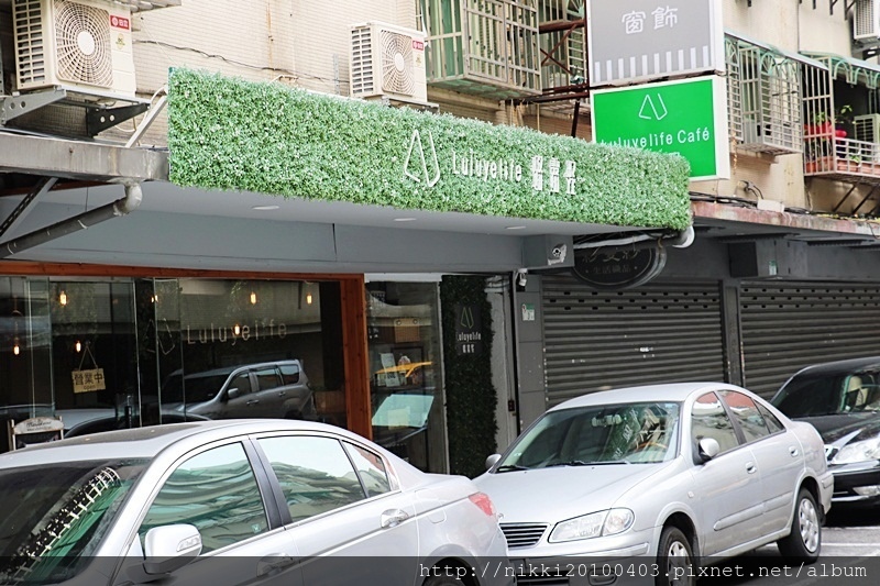 1523118788-136124480.jpg?v=1523118812