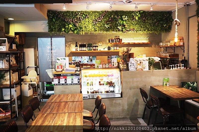 1523118787-1325872265.jpg?v=1523118812