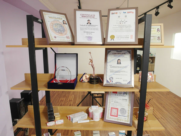 1524129478-492496442_n.jpg?v=1524129479