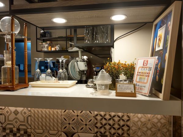 1525421572-895572511_n.jpg?v=1525421779